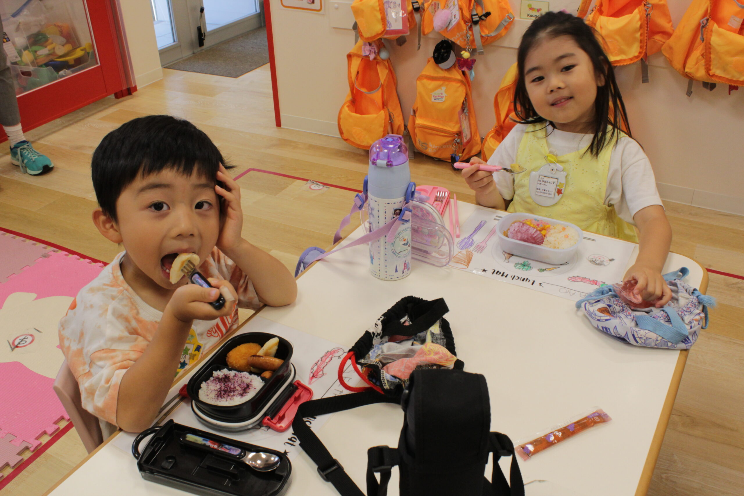 TISG students having lunch during their lunchtime